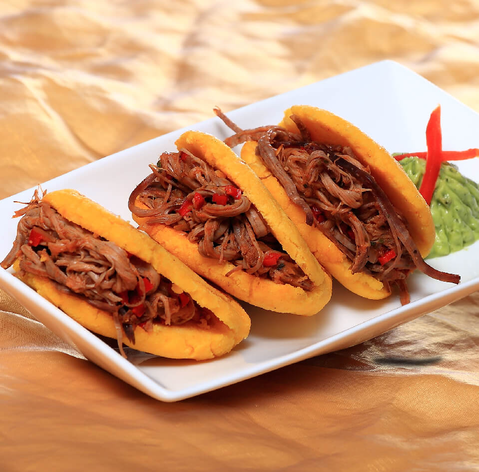 Arepas rellenas de carne